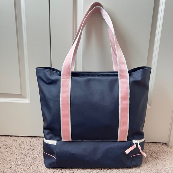 Vineyard Vines Navy and Pink Tote Bag - Picture 2 of 12